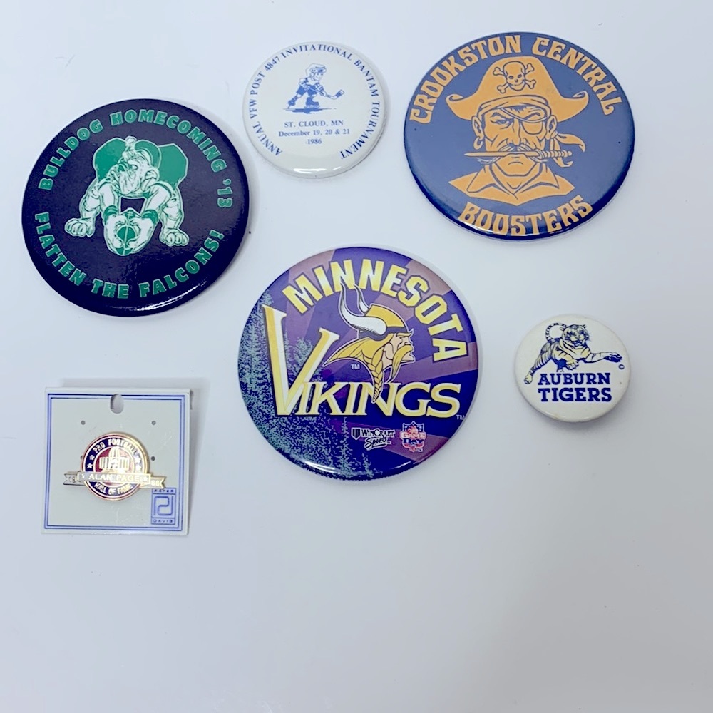 Vintage Pin Bundle | Minnesota Vikings Pro Football Hall Of Fame 1988 Alan Page - Picture 5 of 5
